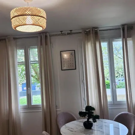 Apartment Paris Nest *